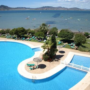 Hotel Izán Cavanna
