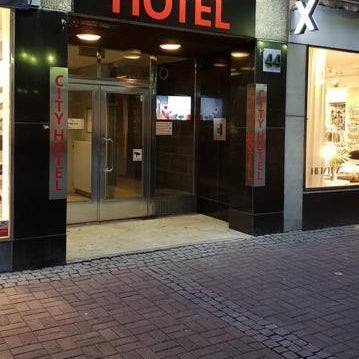City Hotel