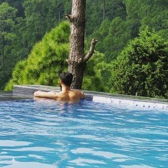 Blue Pine Resort Lansdowne