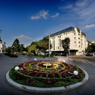 Plaza V Hotel