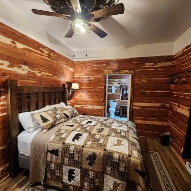 Log Cabin Inn Thumbnail