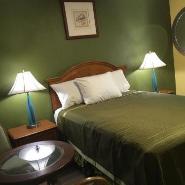 Aristocrat Motel Thumbnail