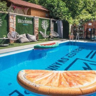 Stay Swanky Bed & Breakfast Thumbnail