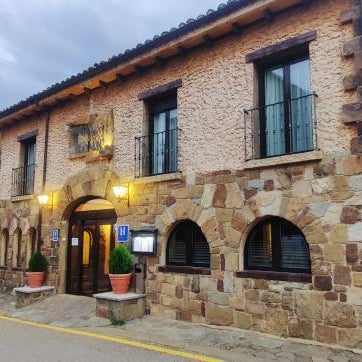Hotel Leonor Mirón