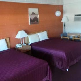 Relax Inn Yreka Thumbnail