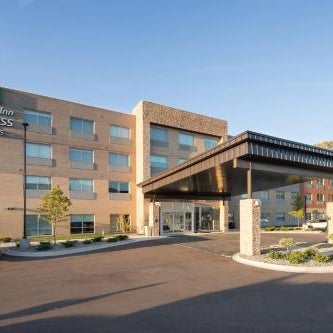 Holiday Inn Express and Suites Kalamazoo West By IHG Thumbnail