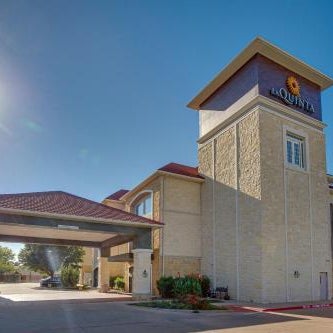 La Quinta Inn & Suites by Wyndham Granbury Thumbnail
