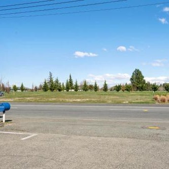 The Lakes Motel