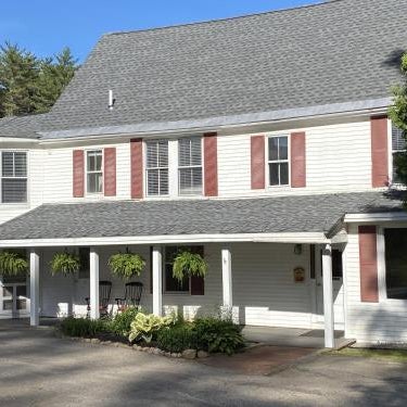 Cranmore Mountain Lodge Bed & Breakfast Thumbnail