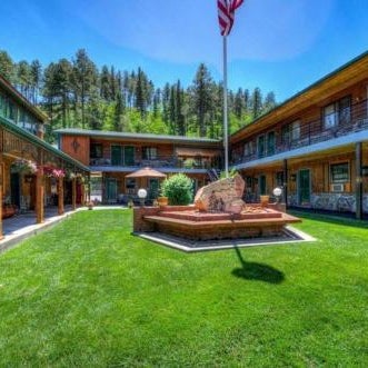 Cedar Wood Inn Thumbnail