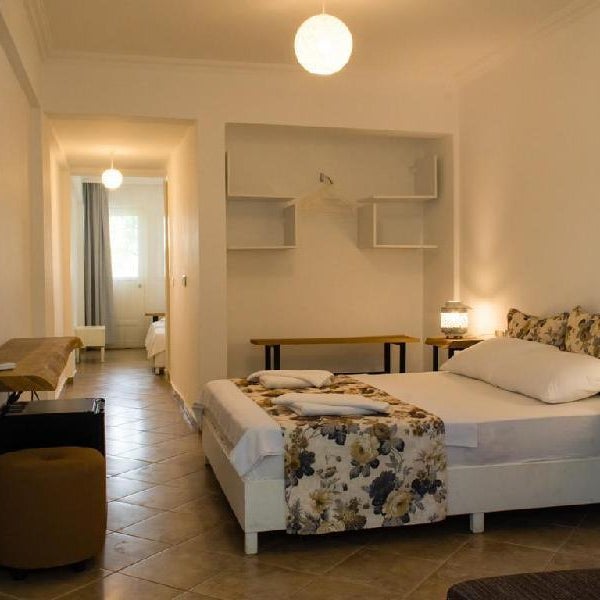 Hotel Pataros Thumbnail