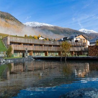 Relais & Châteaux IN LAIN Hotel Cadonau