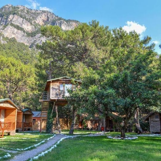 Sea Valley Lodge