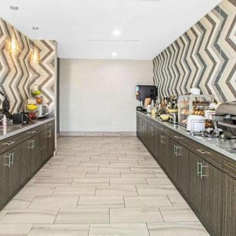 La Quinta Inn & Suites by Wyndham Ponca City Thumbnail