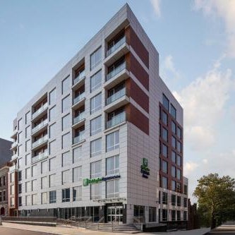 Holiday Inn Express & Suites Woodside LaGuardia Airport By IHG Thumbnail