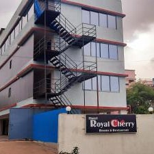 Hotel Royal Cherry 