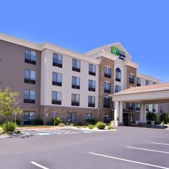 Holiday Inn Express & Suites Selma By IHG Thumbnail