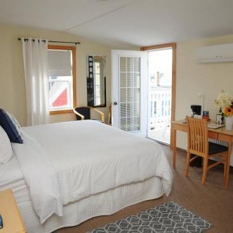 Smugglers Cove Inn Thumbnail