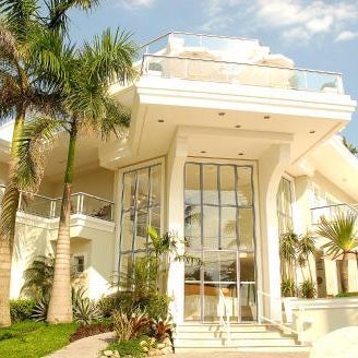 The Falls Hotel - Frente mar Thumbnail