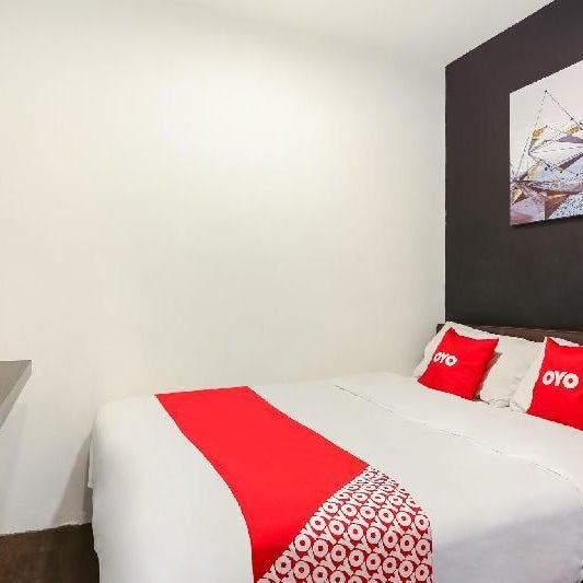 OYO 90460 Hotel Kl2f Rest & Go Thumbnail