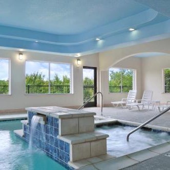 Ramada by Wyndham South Waco Thumbnail