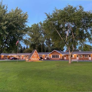 The River Hills Motel - Algoma, WI - Near Door County Thumbnail