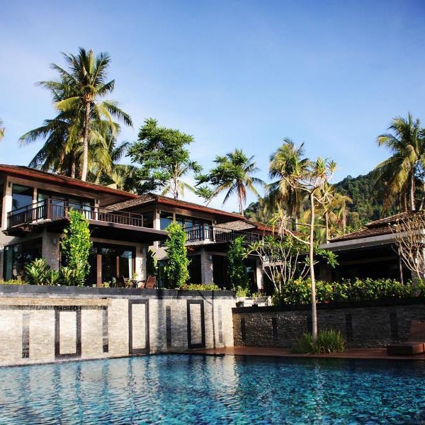 Niramaya Villa & Wellness Resort
