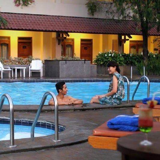 Cakra Kembang Hotel