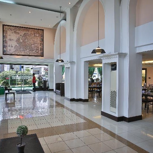 Eurotel Las Pinas Hotel
