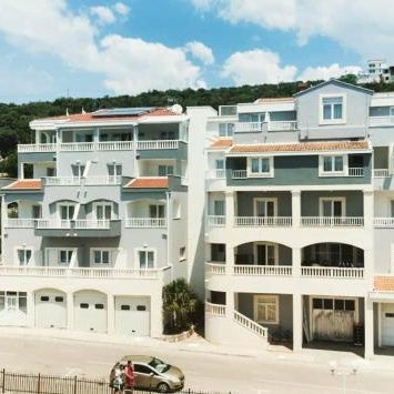 Hotel Luna Thumbnail