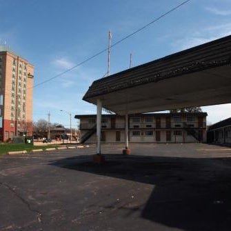 Fairway Inn & Suites Thumbnail