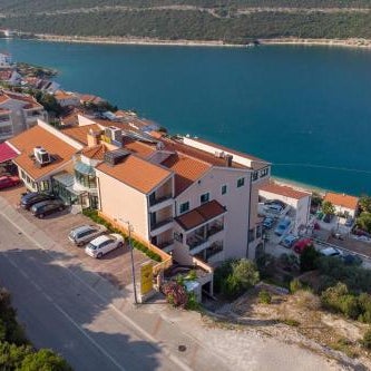 Hotel Adria Thumbnail