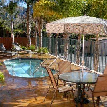 Oakridge Inn Thumbnail