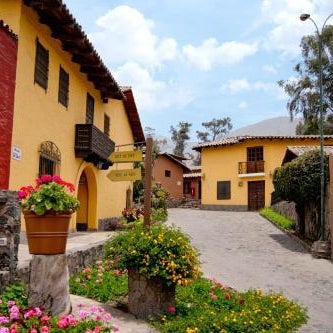 Decameron El Pueblo