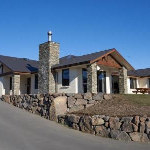 Lake Lodge - Lake Tekapo Thumbnail
