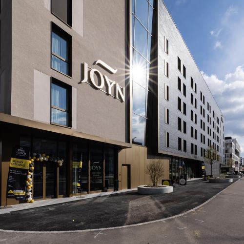 Radisson Hotel & Suites Zurich Thumbnail