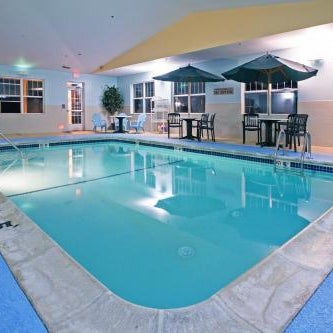 Country Inn & Suites by Radisson, Lansing, MI Thumbnail