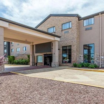 Comfort Inn & Suites Mccomb Thumbnail