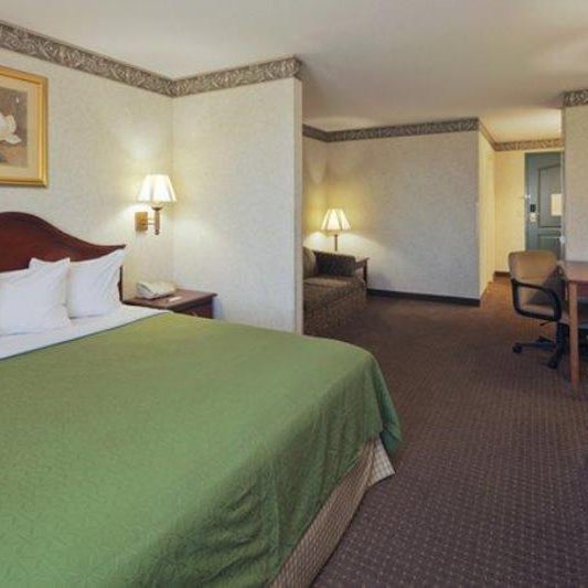 Wingate by Wyndham Mansfield OH Thumbnail