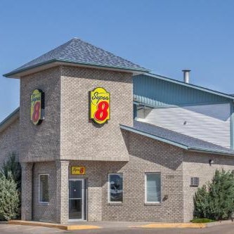 Super 8 by Wyndham Medicine Hat AB Thumbnail