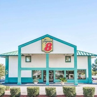Super 8 by Wyndham Valdosta/Conf Center Area Thumbnail