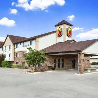 Super 8 by Wyndham Carbondale Thumbnail
