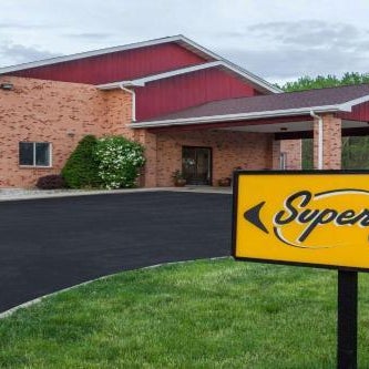 Super 8 by Wyndham Watseka Thumbnail