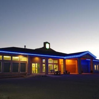 Bay Hill Inns & Suites