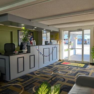 Super 8 by Wyndham Bangor Thumbnail