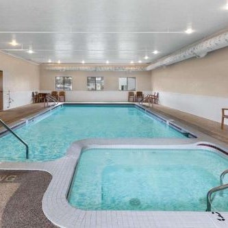 Super 8 by Wyndham St. Ignace Thumbnail