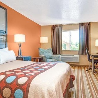 Blaine Town Inn & Suites Thumbnail