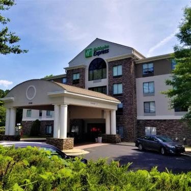 Holiday Inn Express Apex - Raleigh By IHG Thumbnail