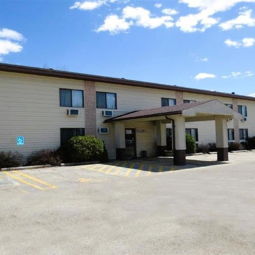 OYO Hotel Pipestone MN, Canterbury Park Thumbnail