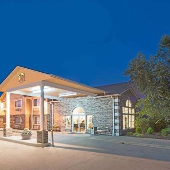 Super 8 by Wyndham Richmond Thumbnail